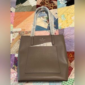 NWT Kate Spade Tan Daily Tote. NWT, no dust bag included